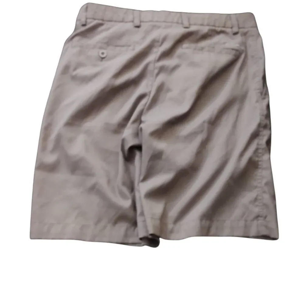 Classic Men's Beige Shorts (4)